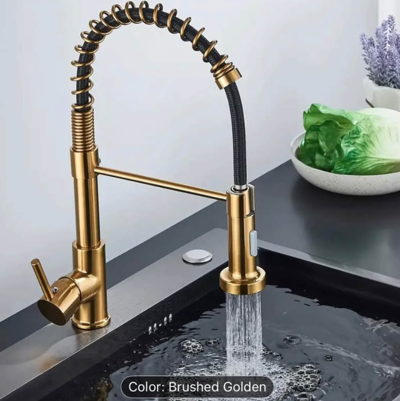 Brushed Golden Kitchen Faucet with Pull-Down Sprayer – Commercial-Grade Single Handle Sink Mixer Tap